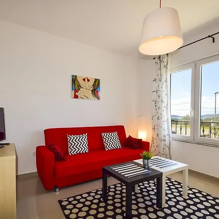 Apartamento Amadrian *