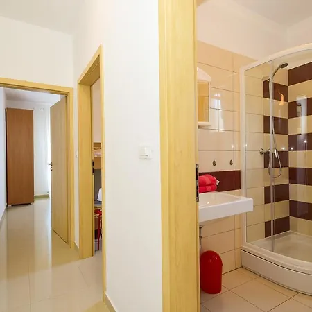 Apartamento Amadrian *