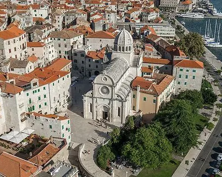 Amadrian Appartement