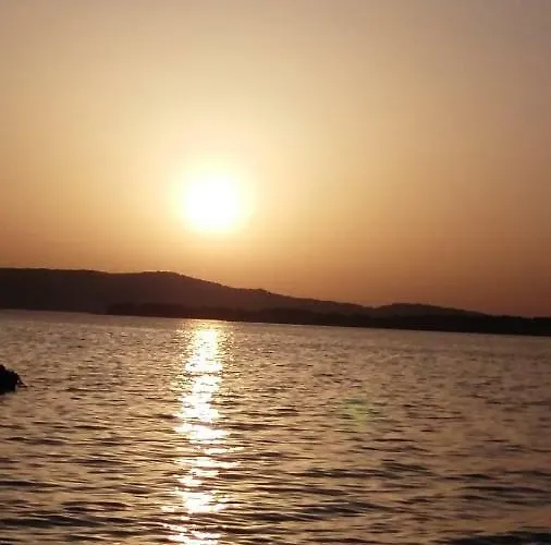 Amadrian Apartments Apartman