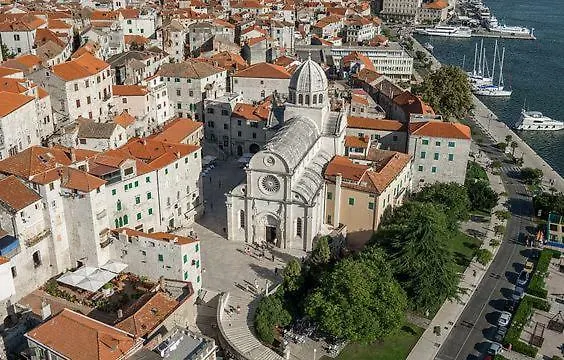 Amadrian Appartement