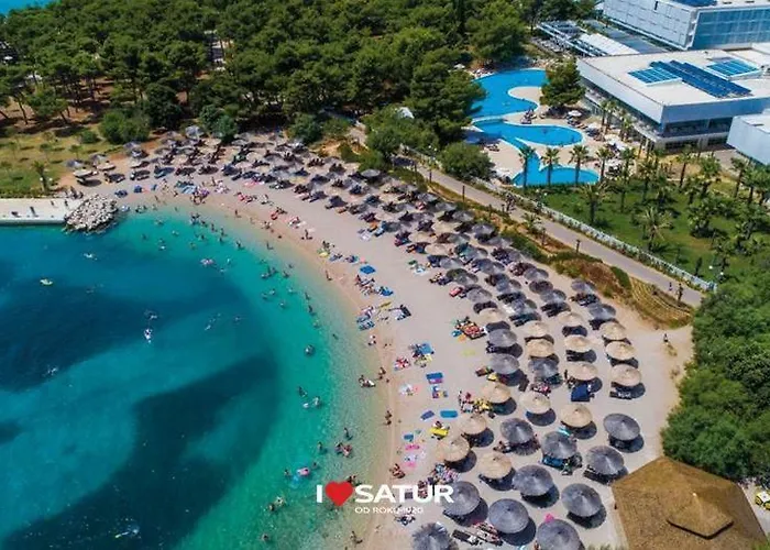 Amadrian Apartments Apartman