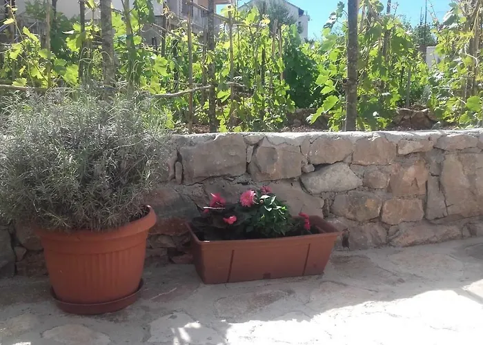 Apartman Amadrian Apartments *